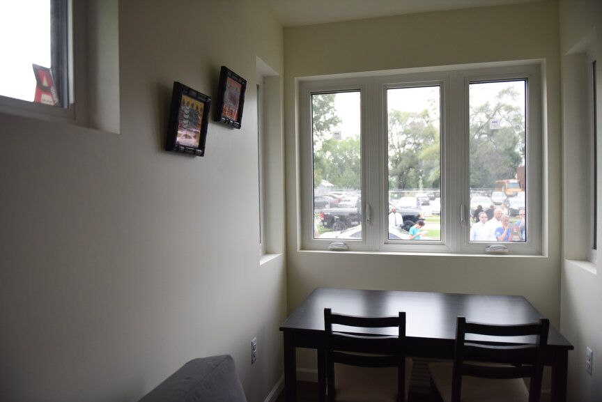 Featured_tinyhome.interior.frontwindow_26344