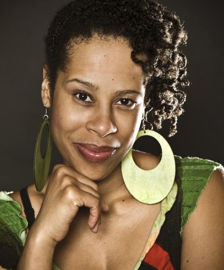 Article_landing_dominiquemorisseau_headshot2_24452